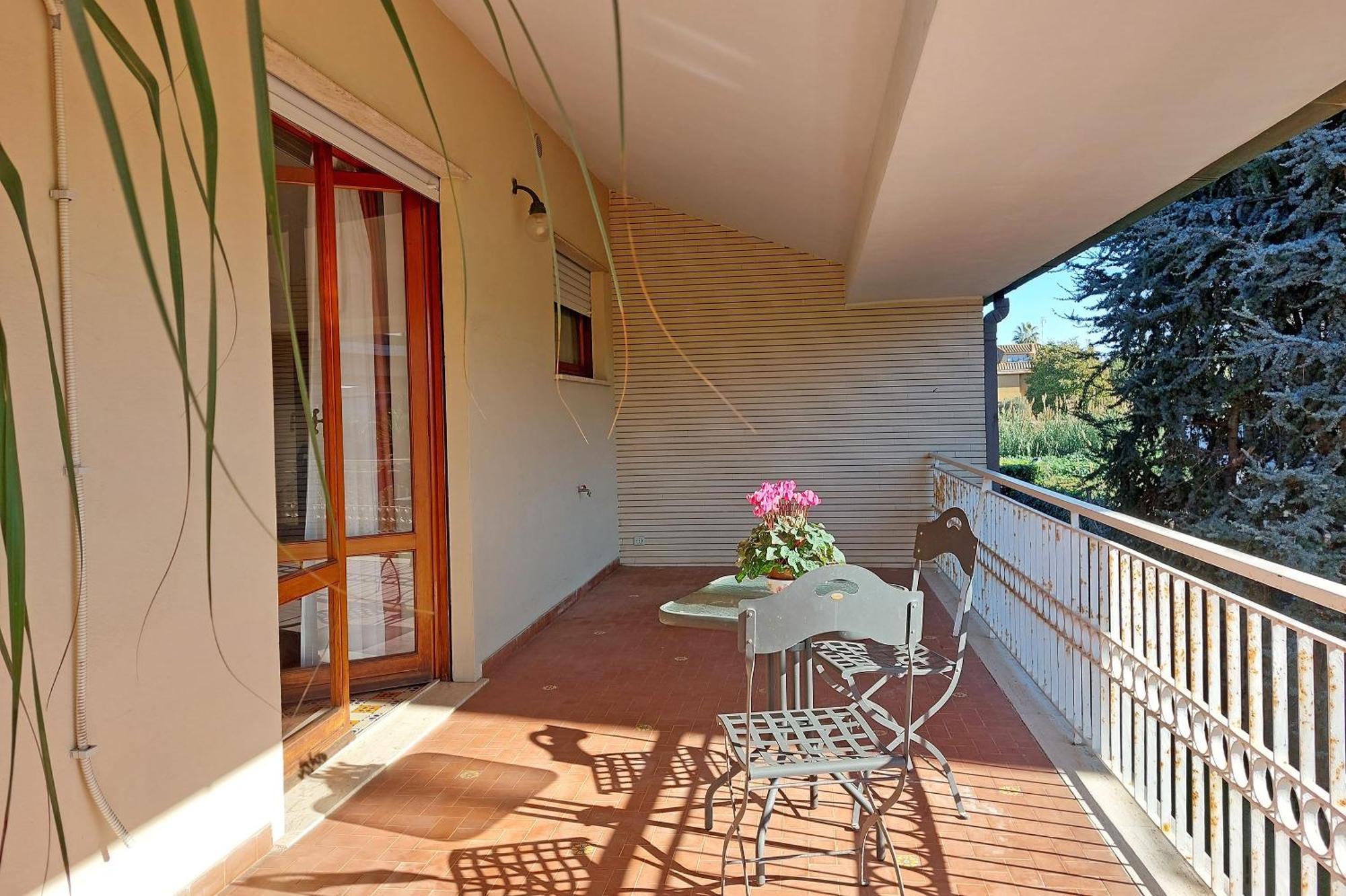 Villa Gisi Guest House Fiumicino Exterior photo